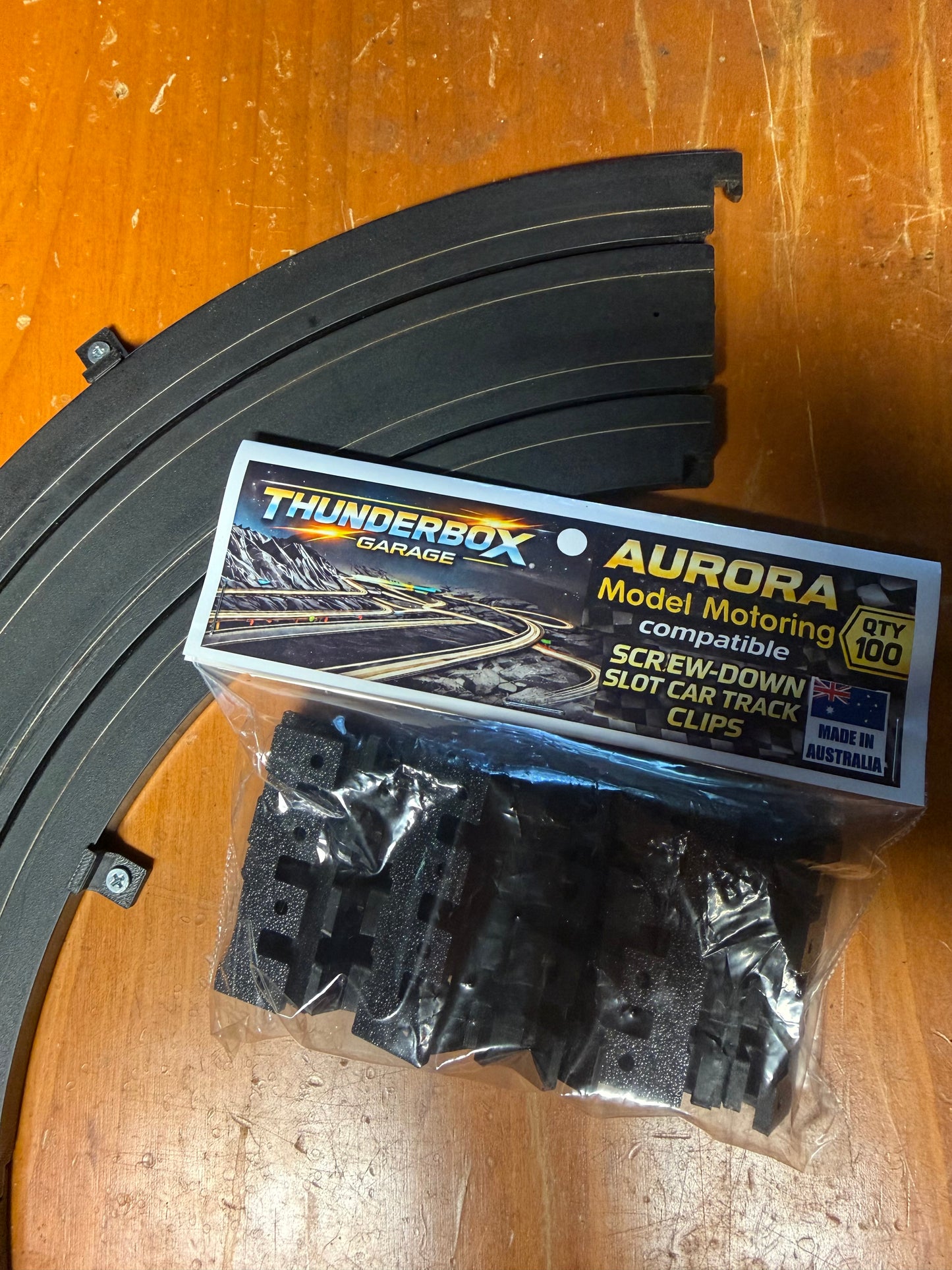 ThunderClip - Screw Down Track Lock Clip - AURORA Model Motoring compatible