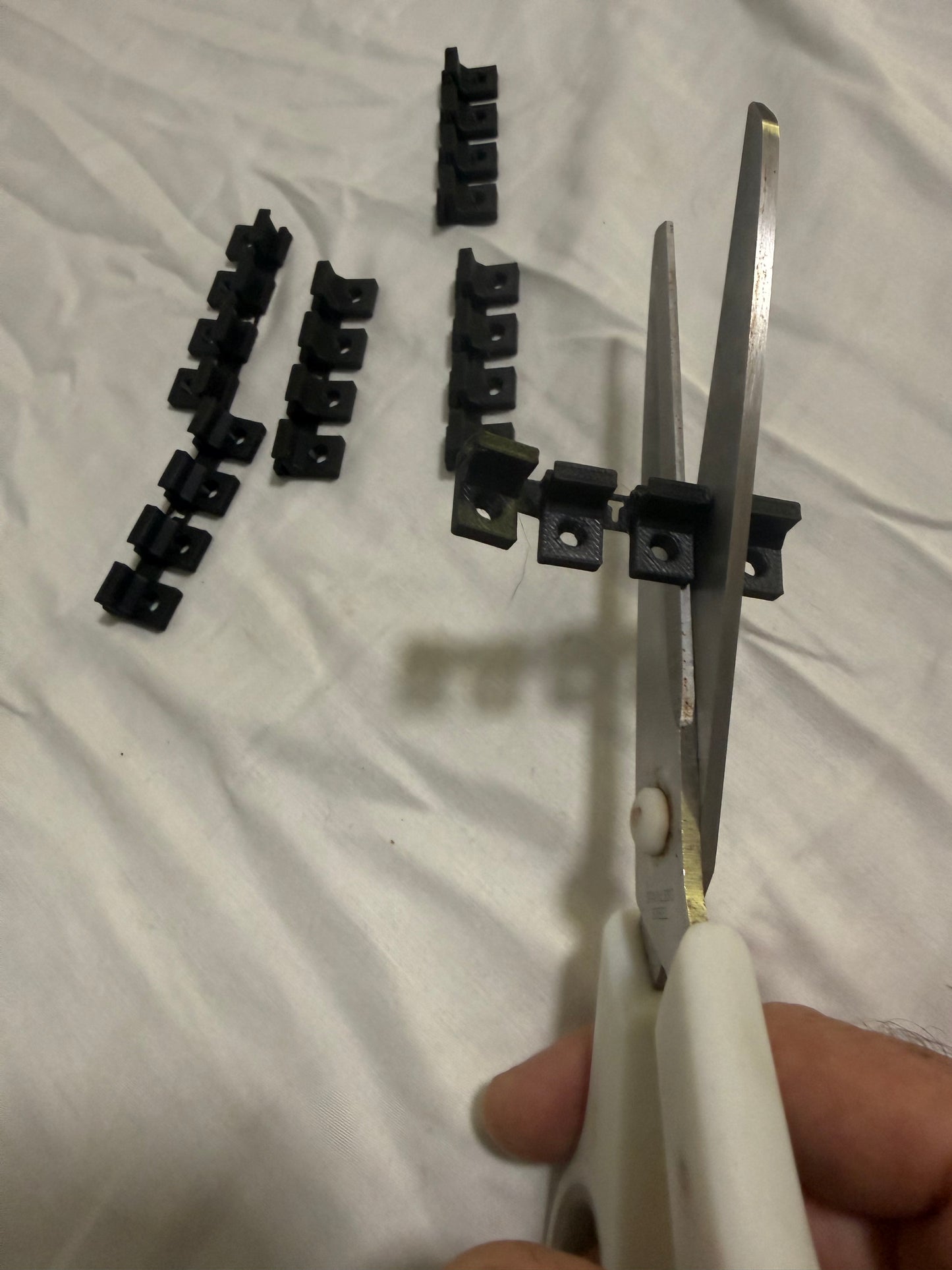 ThunderClip - Screw Down Track Lock Clip - TYCO compatible