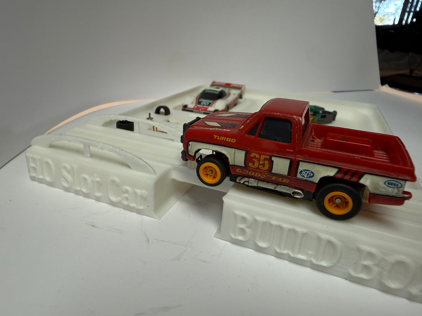 THUNDERTRAY – Build Box