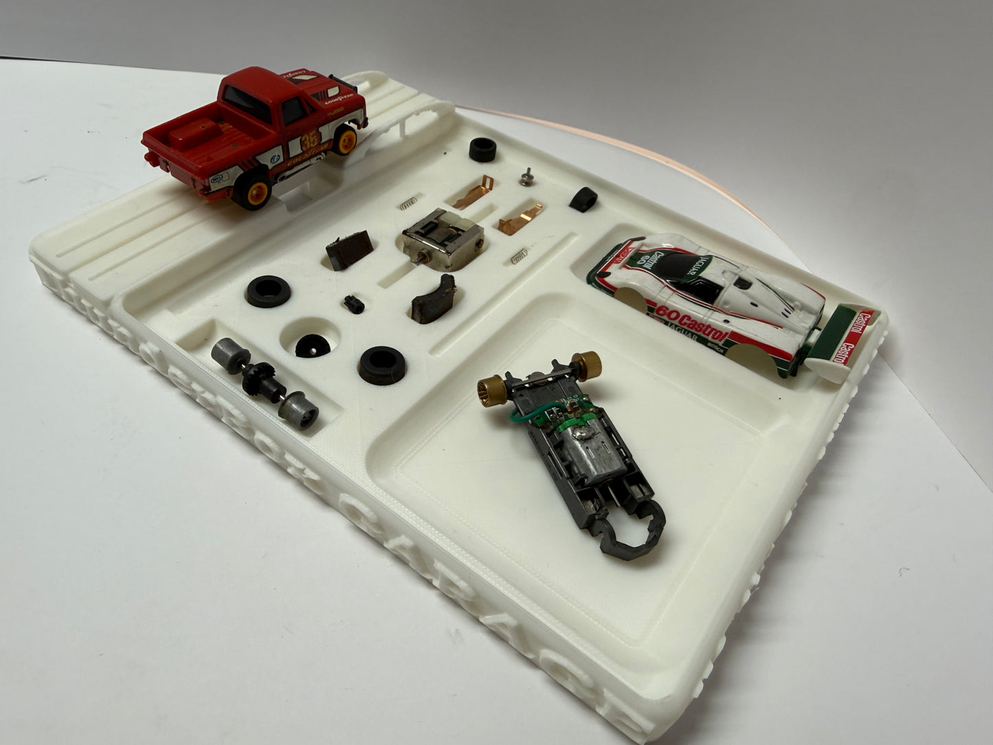 THUNDERTRAY – Build Box