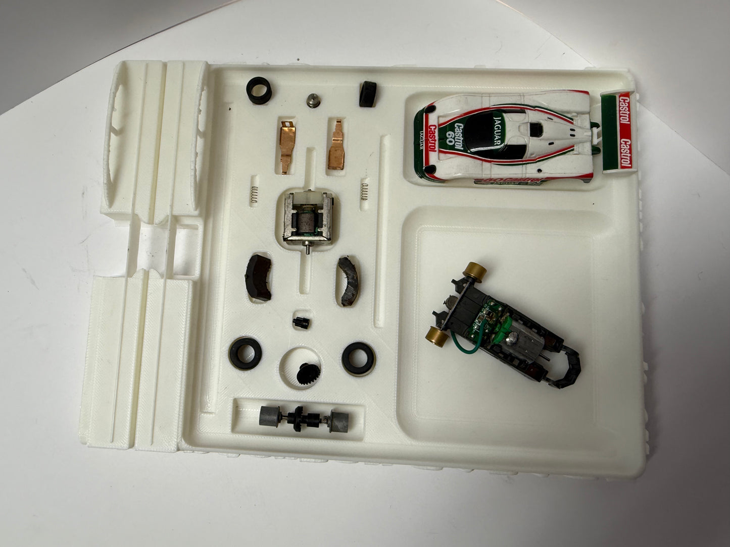 THUNDERTRAY – Build Box