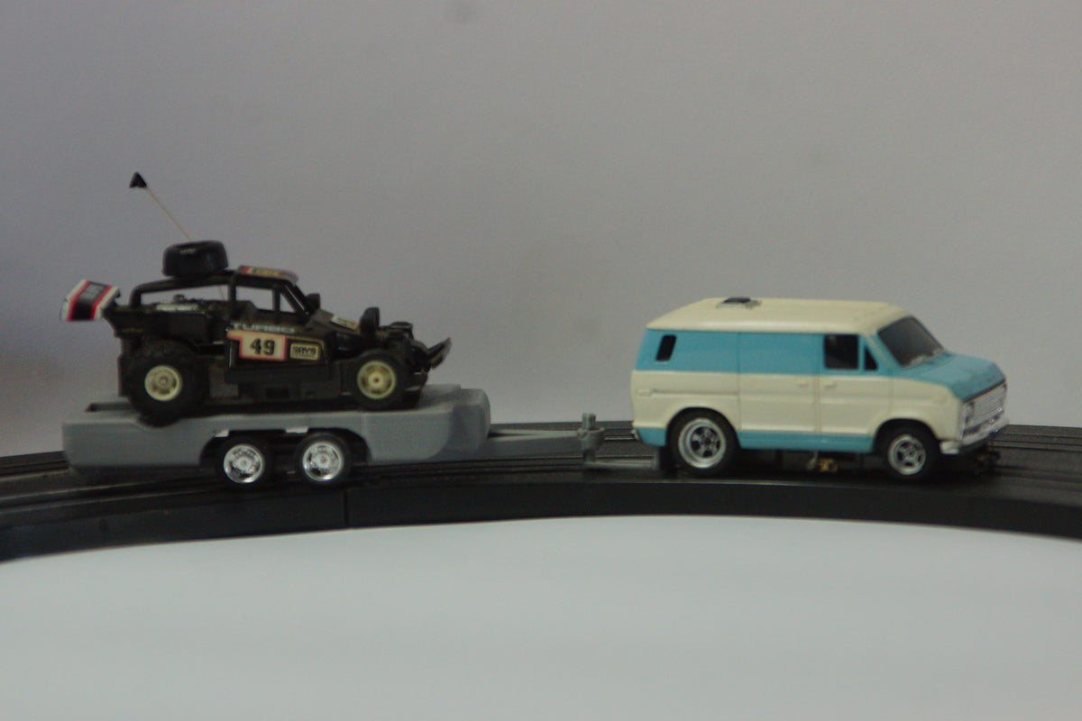 THUNDERMOBILE - Car Hauler